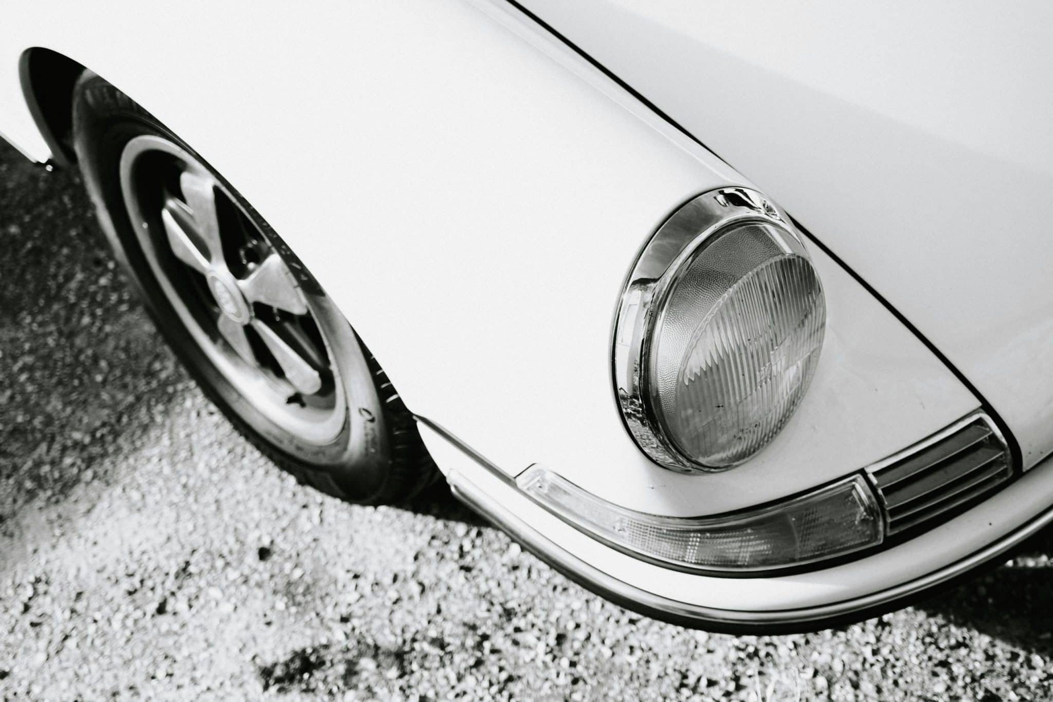Quantum Computing in Vehicles: Predicting Market Swings at Light Speed