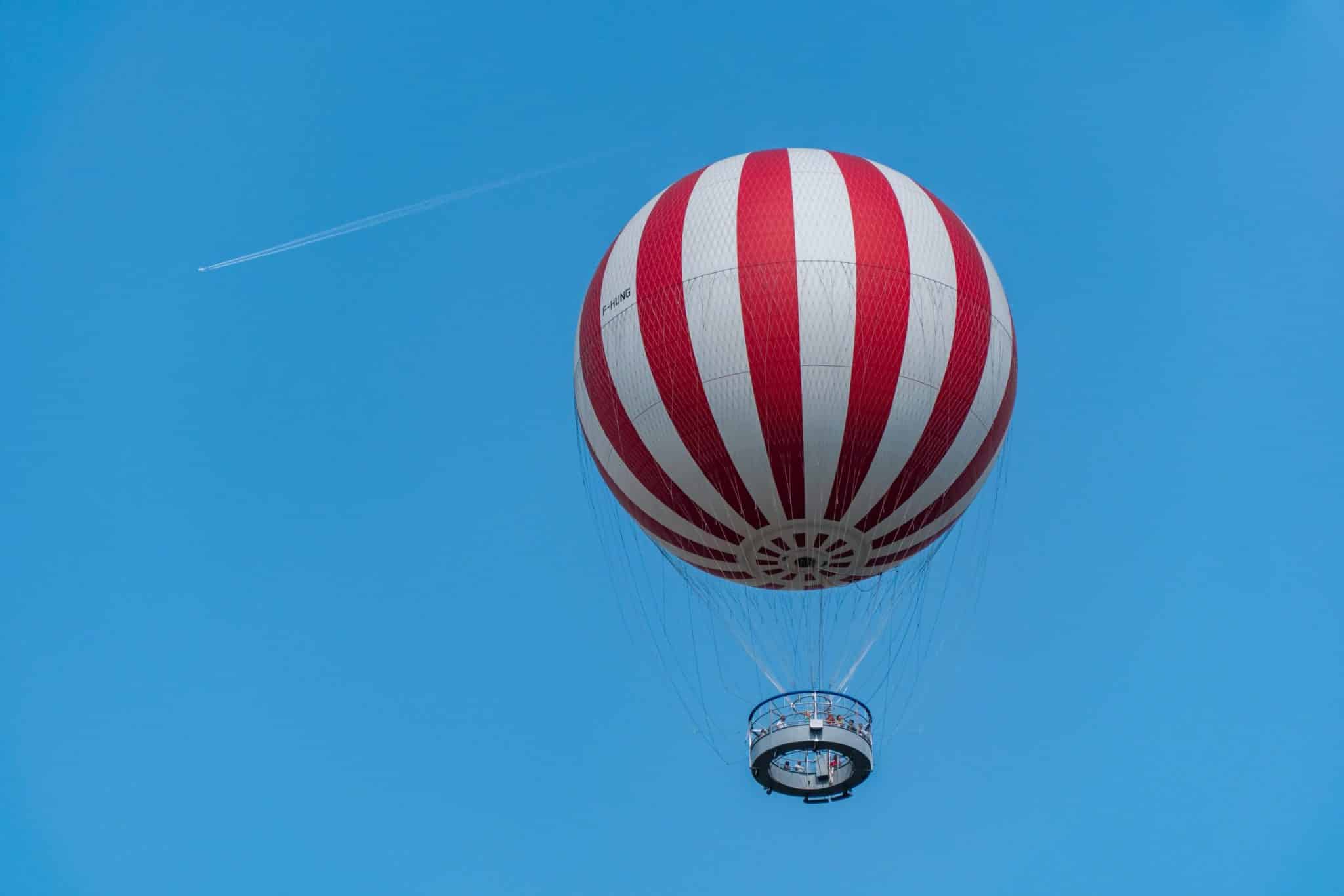 Hot Air Balloon Rides: Scenic Flights Over Tuscany