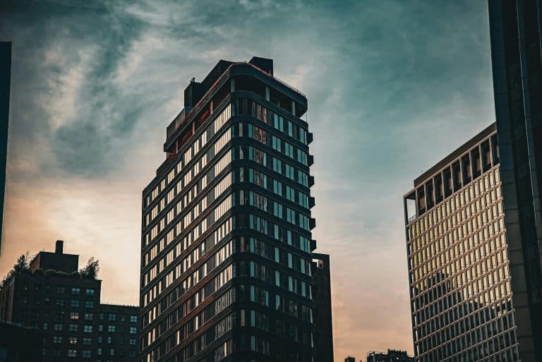 Solid-State Batteries: The 600-Mile EV Range Breakthrough