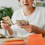 Midweek Flights: Saving Money with Off-Peak Travel