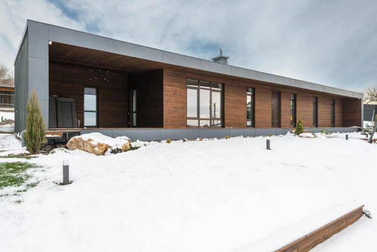 High-End Eco-Lodges: Sustainable Luxury in Remote Locations