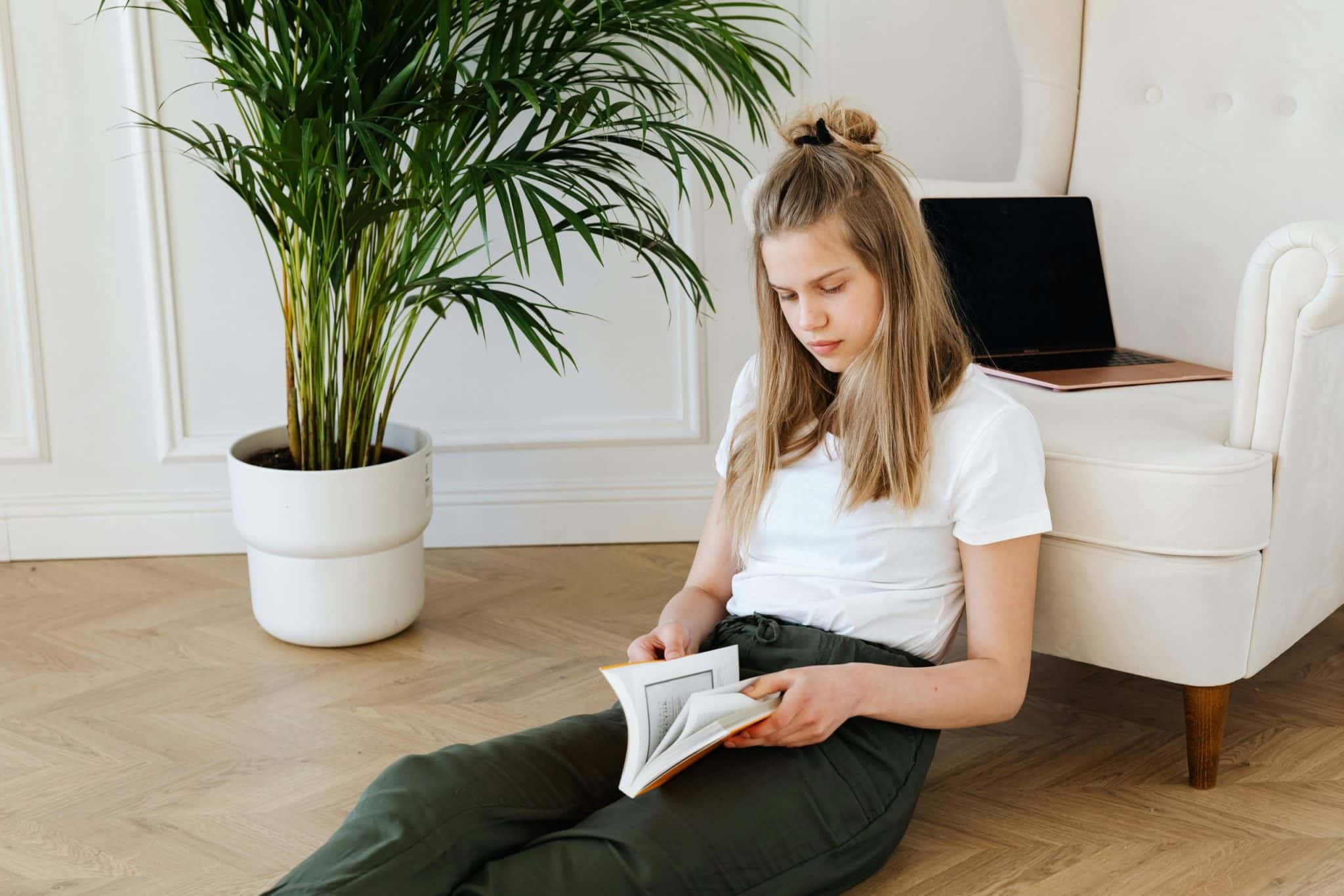 Microlearning and Nano-Learning: Bite-Sized Education for Busy Professionals