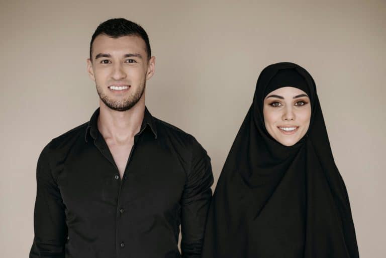 5G-Enabled Cars: How Connectivity is Killing Traditional Dealerships