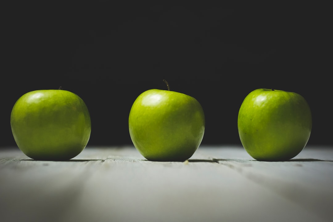Smart Ovens with AI Cooking Assistants: Reducing Food Waste
