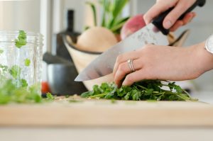 Sustainable Food Storage: Reducing Waste with Smart Containers