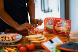 Automated Meal Planning: AI-Driven Nutrition Based on Health Data